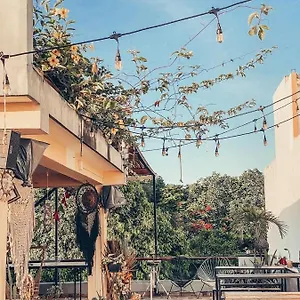 https://tulum-banana-hostel.allrivieramayahotels.com